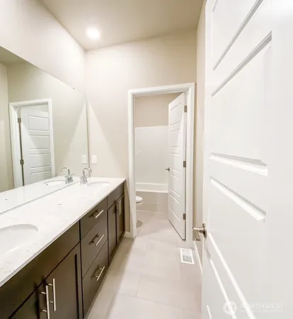 $1,075,000 | 32938 Ash Avenue Southeast, Black Diamond, WA 98010