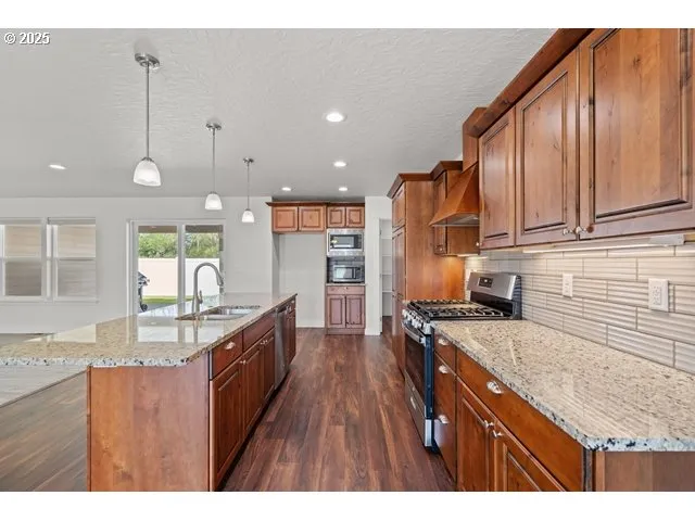 $478,900 | 590 Southwest Cottonwood Drive, Hermiston, OR 97838