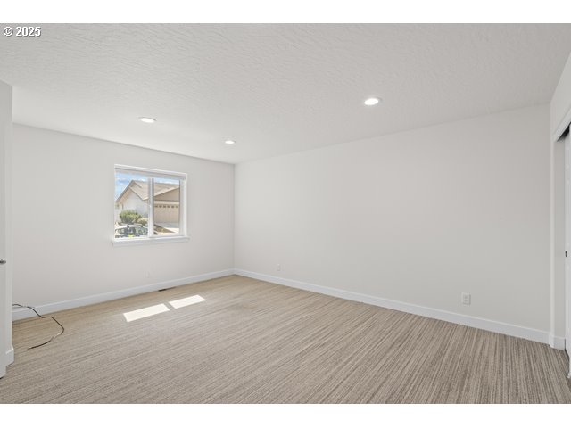 590 Southwest Cottonwood Drive Hermiston, OR 97838 - Photo 29 of 46