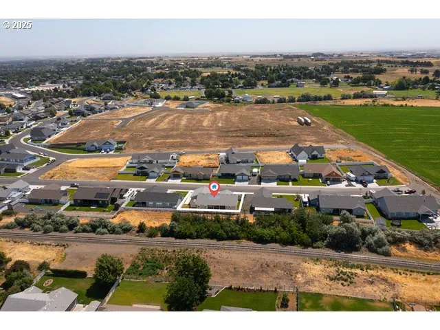 $478,900 | 590 Southwest Cottonwood Drive, Hermiston, OR 97838