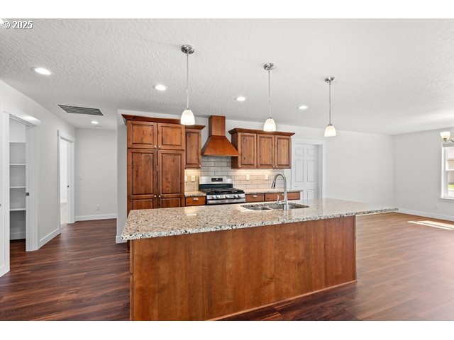 590 Southwest Cottonwood Drive Hermiston, OR 97838 - Photo 8 of 46