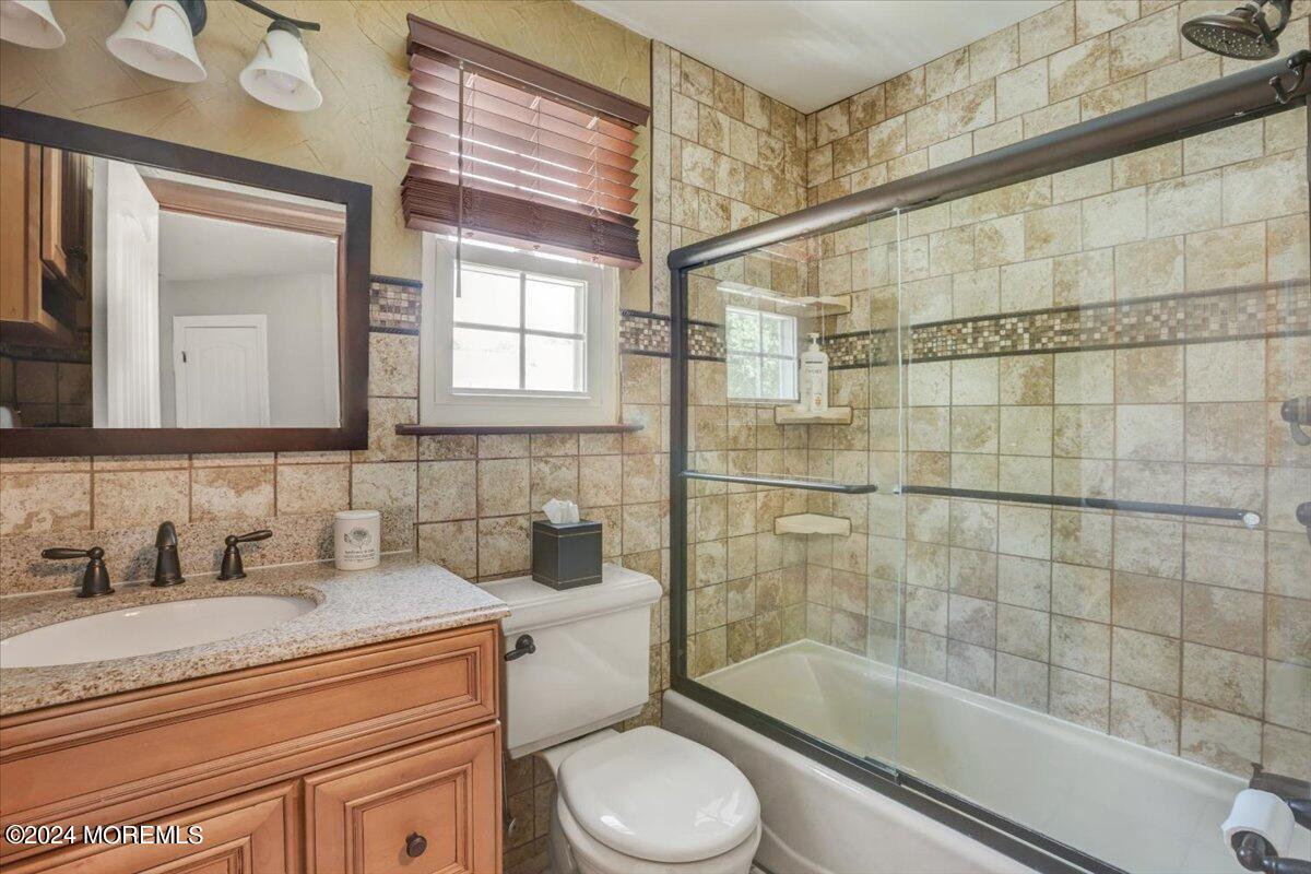 7 Fella Street Howell, NJ 07731 - Photo 24 of 39 24-Bathroom