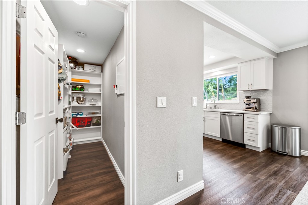 550 Termino Avenue Corona, CA 92879 - Photo 26 of 69