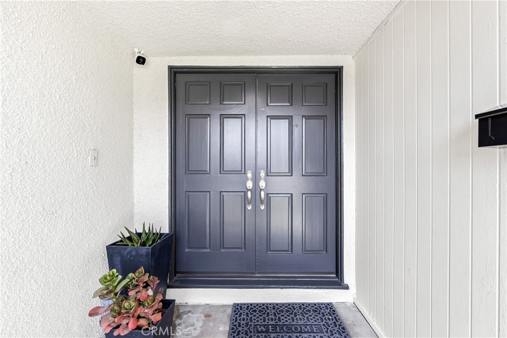 550 Termino Avenue Corona, CA 92879 - Photo 5 of 69