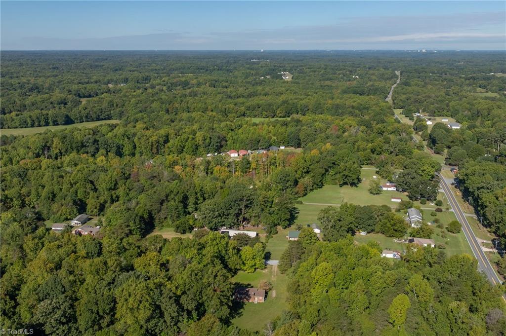 4611 Beth Road Greensboro, NC 27406 - Photo 35 of 36 Gallery Image 35