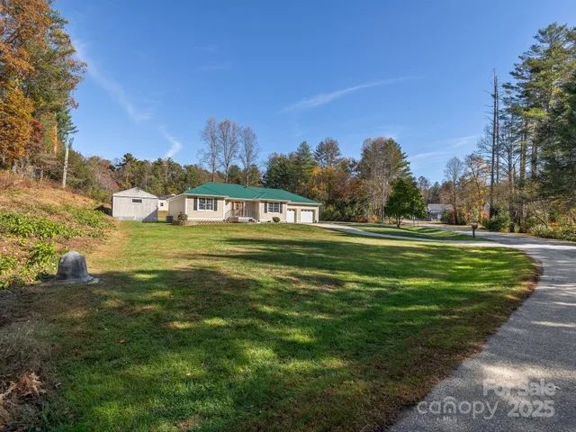 $550,000 | 201 Sean Way, Hendersonville, NC 28792