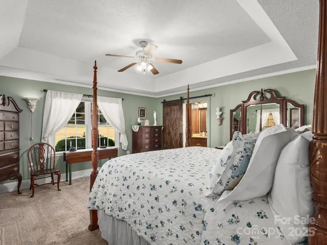 $550,000 | 201 Sean Way, Hendersonville, NC 28792