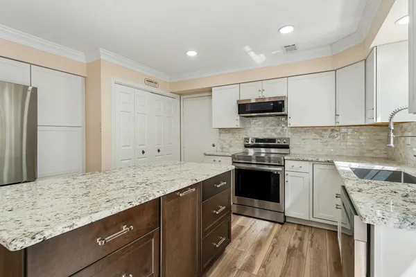 $529,000 | 8600 Valley Drive, Waldorf, MD 20603
