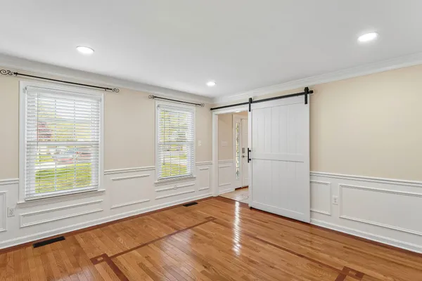 $529,000 | 8600 Valley Drive, Waldorf, MD 20603