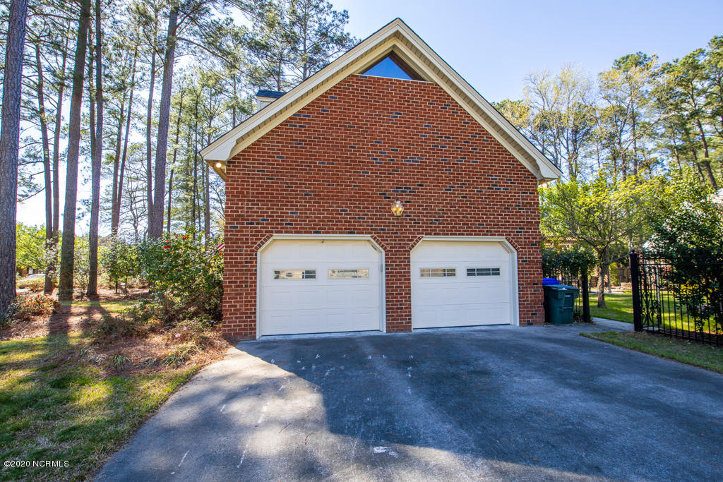 400 Cedarhurst Rd-4