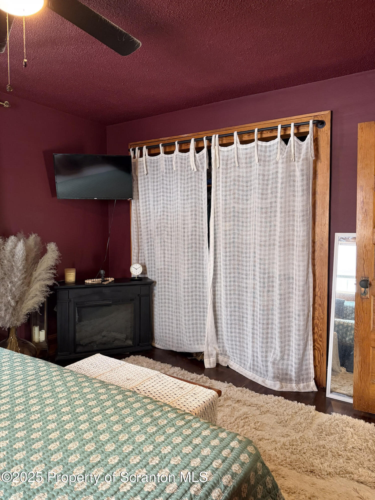 316 Bridge Street Blakely, PA 18452 - Photo 28 of 39 a room with a bed and a window