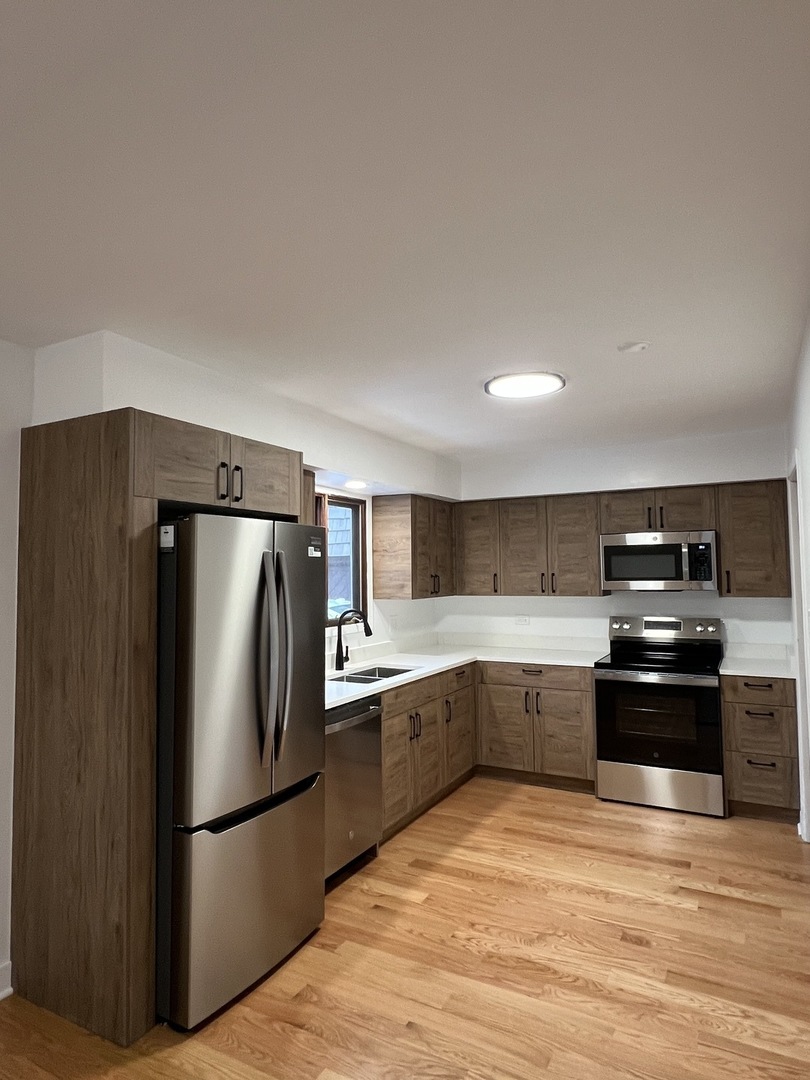 1545 Winnetka Road, Unit 1545 Glenview, IL 60025 - Photo 5 of 27