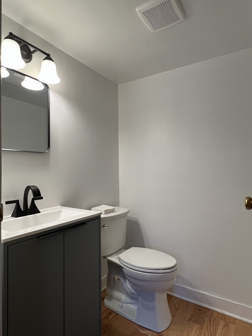 1545 Winnetka Road, Unit 1545 Glenview, IL 60025 - Photo 10 of 27