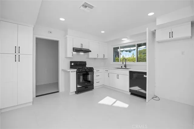 $999,999 | 230 South Camellia Street, Anaheim, CA 92804