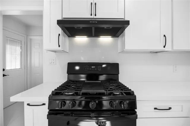 $999,999 | 230 South Camellia Street, Anaheim, CA 92804