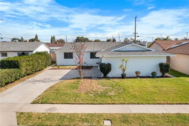 $999,999 | 230 South Camellia Street, Anaheim, CA 92804