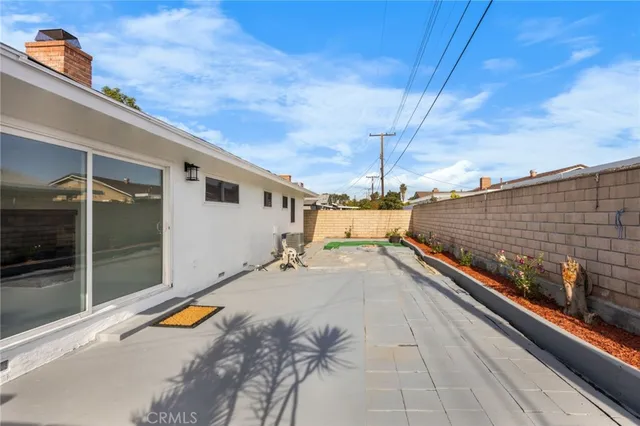 $999,999 | 230 South Camellia Street, Anaheim, CA 92804