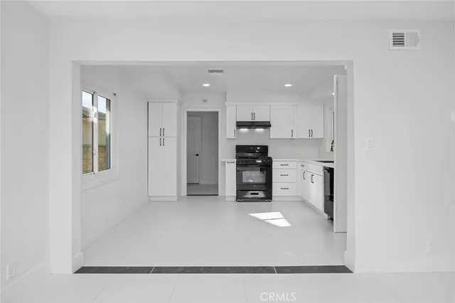 $999,999 | 230 South Camellia Street, Anaheim, CA 92804