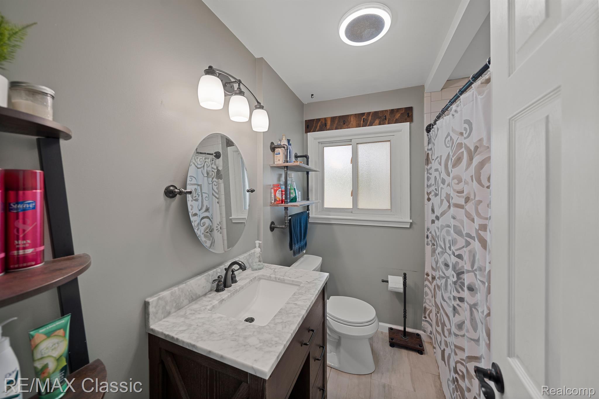 1908 Grange Road Trenton, MI 48183 - Photo 22 of 38 Gallery Image 22