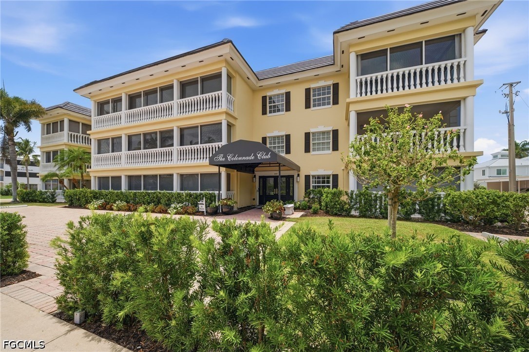 666 3rd Street South, Unit 304 Naples, FL 34102 - Photo 26 of 34