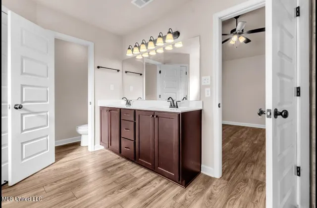 $312,900 | 2327 Kent Drive, Southaven, MS 38672