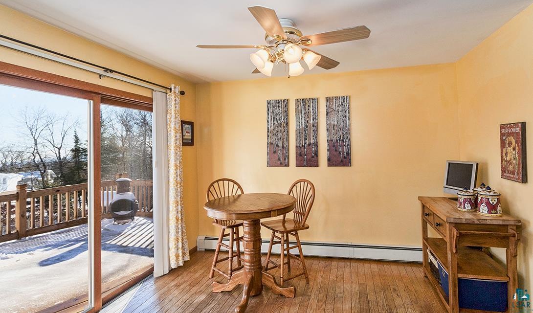 712 Ridgewood Road Duluth, MN 55804 - Photo 6 of 24 Eat in Kitchen Area