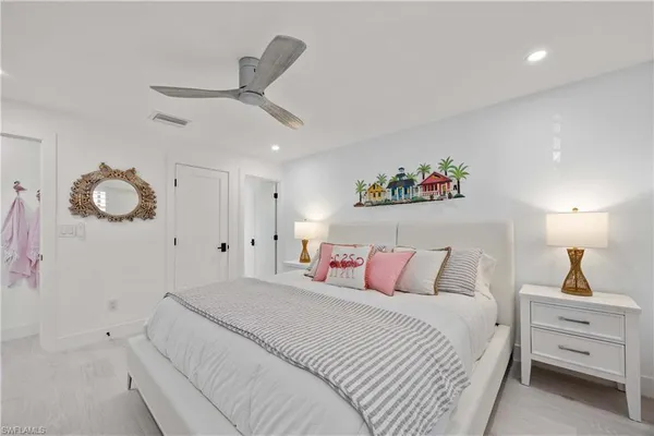 $8,000 | 2100 Gulf Shore Boulevard North, Unit 101, Naples, FL 34102