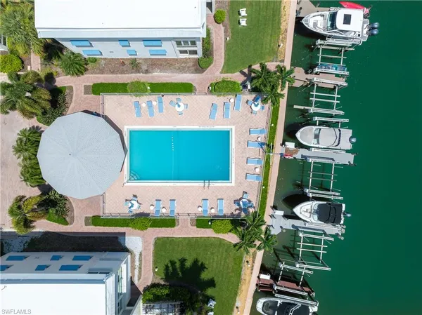 $8,000 | 2100 Gulf Shore Boulevard North, Unit 101, Naples, FL 34102