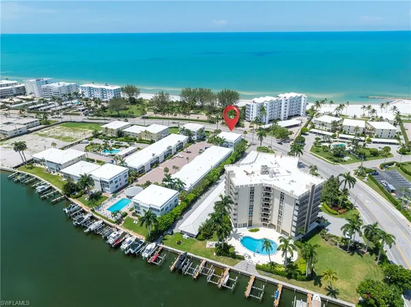 $8,000 | 2100 Gulf Shore Boulevard North, Unit 101, Naples, FL 34102