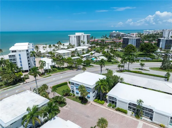 $8,000 | 2100 Gulf Shore Boulevard North, Unit 101, Naples, FL 34102