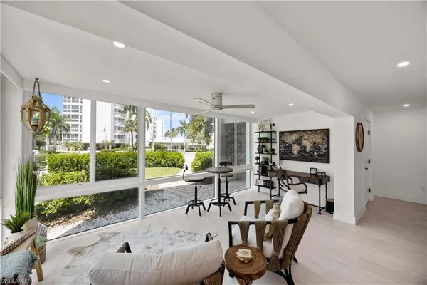 $8,000 | 2100 Gulf Shore Boulevard North, Unit 101, Naples, FL 34102