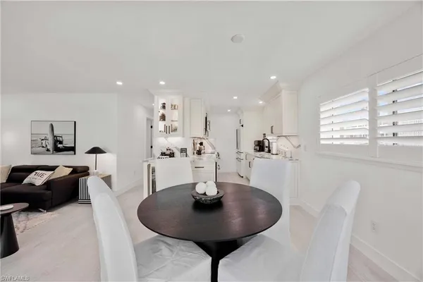 $8,000 | 2100 Gulf Shore Boulevard North, Unit 101, Naples, FL 34102