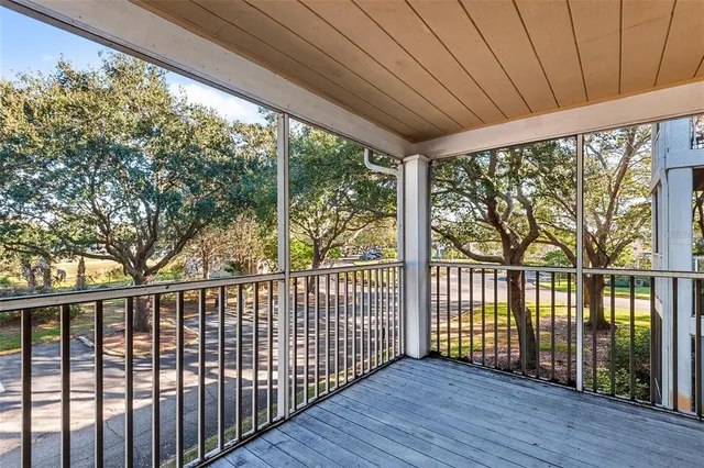 $1,575 | 10028 Strafford Oak Court, Unit 710, Tampa, FL 33624