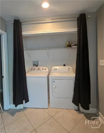 $2,400 | 309 East 58th Street, Savannah, GA 31405