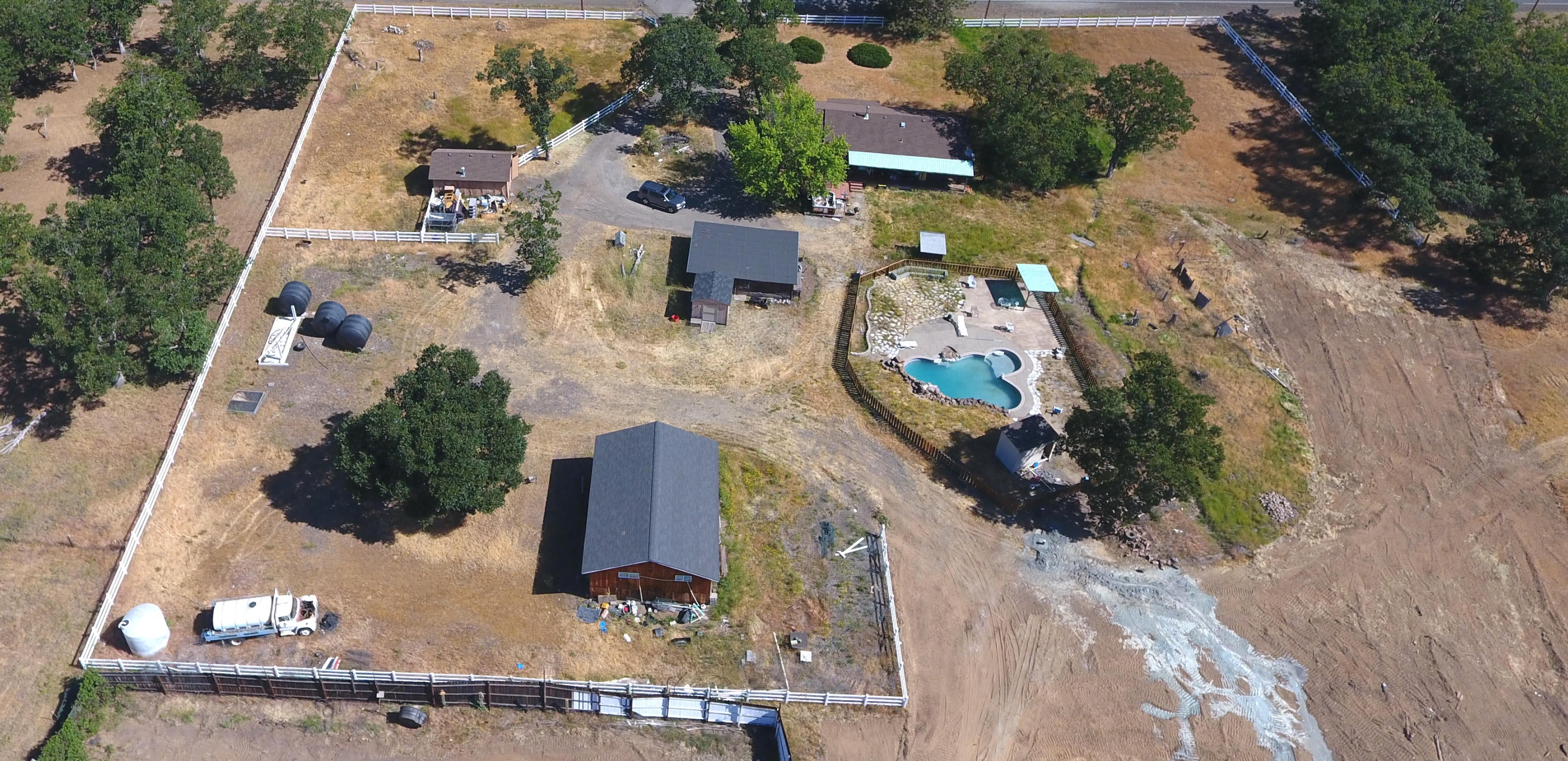 3941 Sams Valley Road Gold Hill, OR 97525 - Photo 11 of 12 aaaaa3