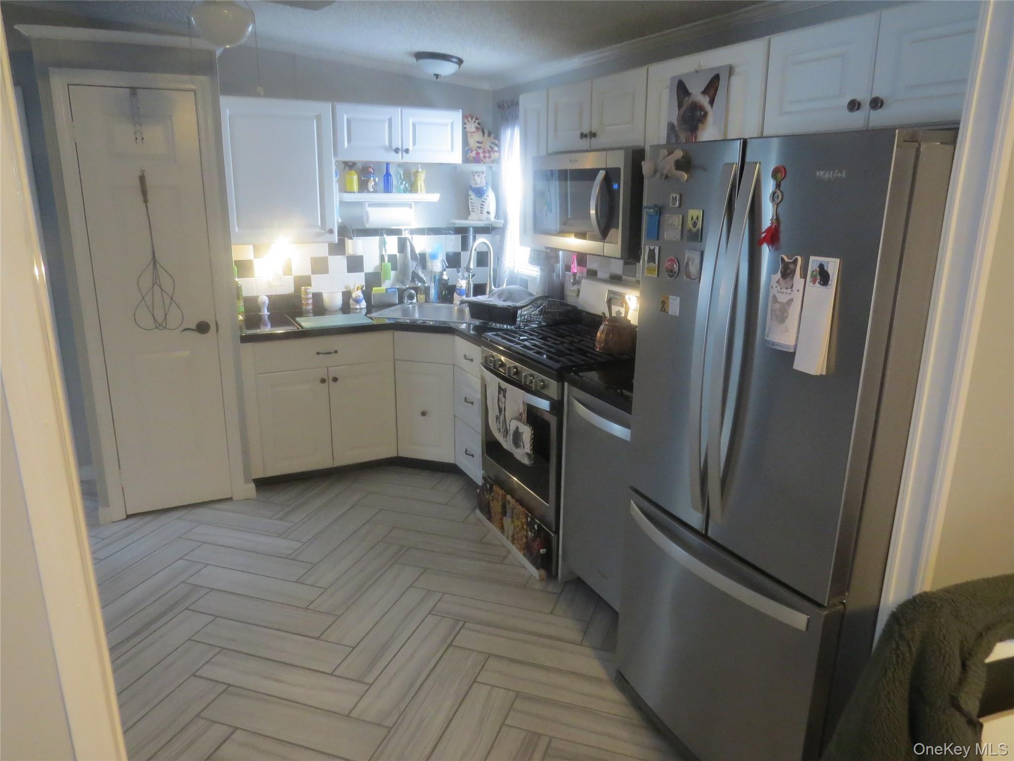 723 Beekman Road, Unit 72 Hopewell Junction, NY 12533 - Photo 13 of 23