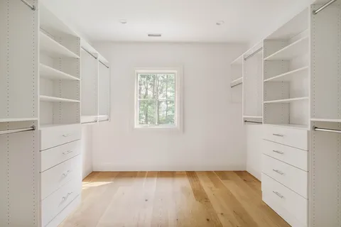 $3,895,000 | 10 Bird Hill Avenue, Wellesley, MA 02481