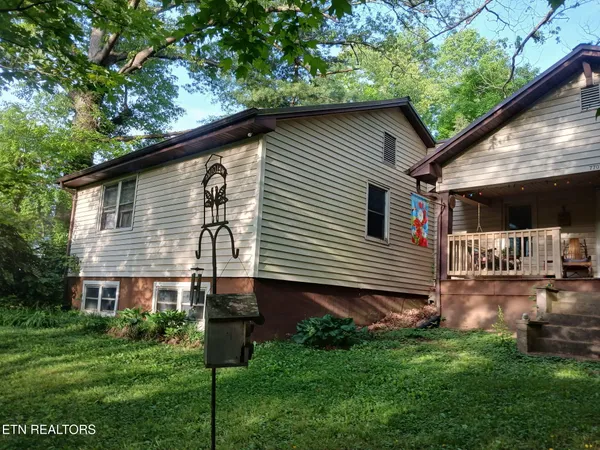 $259,900 | 7709 Neubert Springs Road, Knoxville, TN 37920