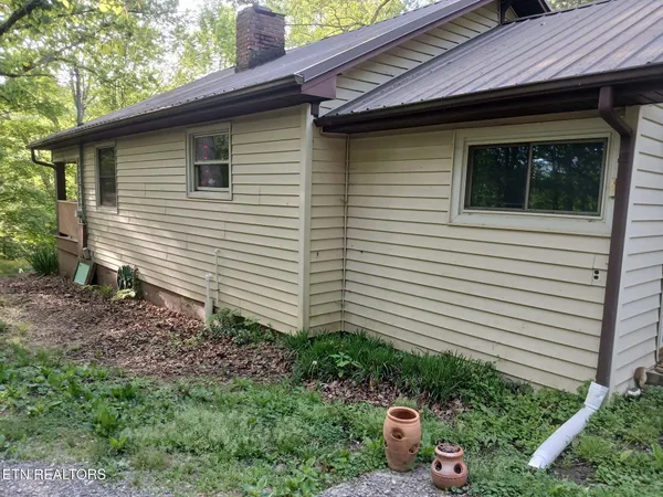 $259,900 | 7709 Neubert Springs Road, Knoxville, TN 37920