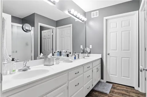 $390,000 | 9820 North Smalley Avenue, Kansas City, MO 64157