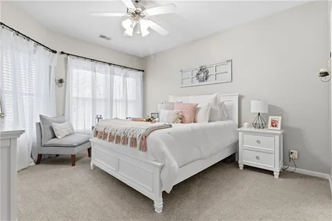 $390,000 | 9820 North Smalley Avenue, Kansas City, MO 64157