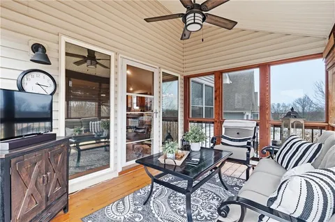 $390,000 | 9820 North Smalley Avenue, Kansas City, MO 64157