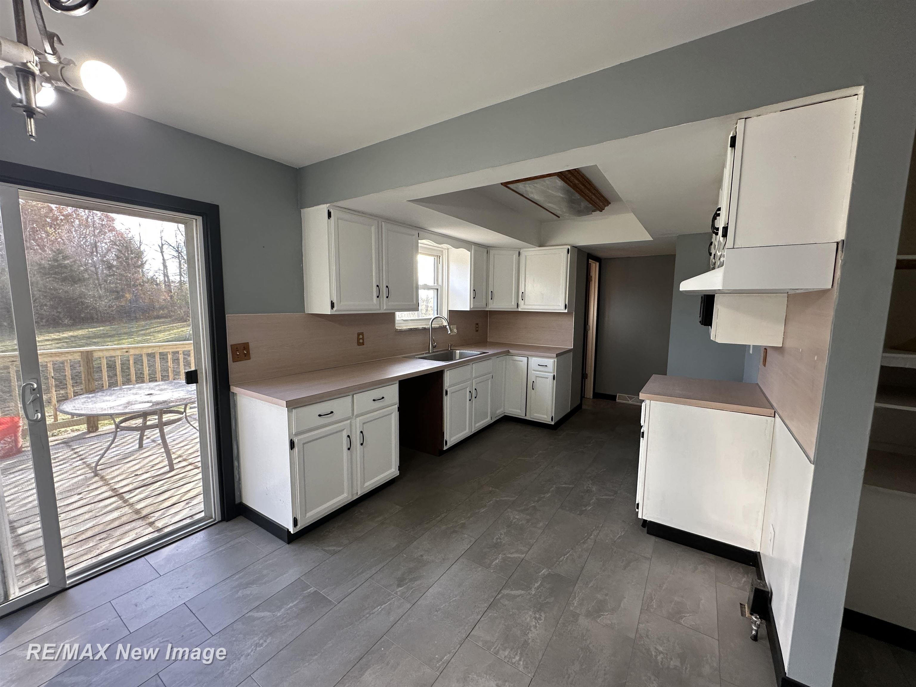 4085 Birch Run Road Millington, MI 48746 - Photo 10 of 38