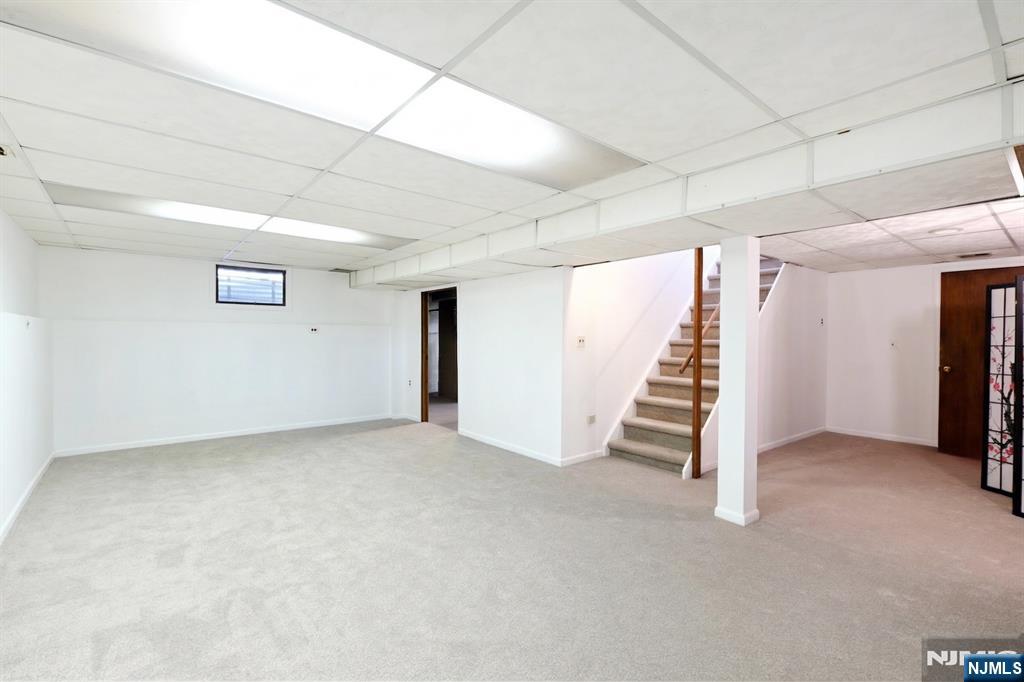 139 Berkeley Circle Bernards, NJ 07920 - Photo 21 of 36