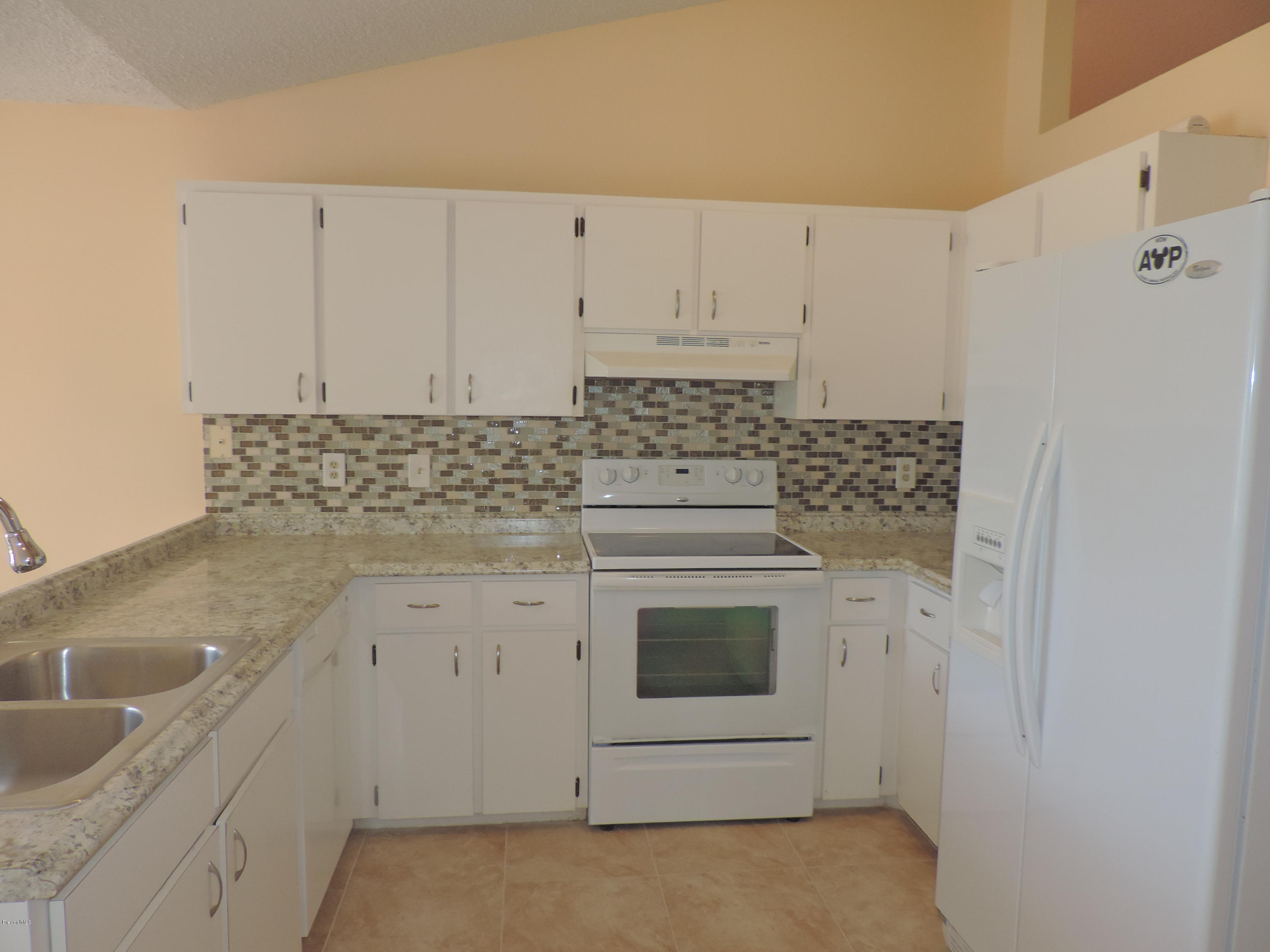 757 Furth Road Northwest Palm Bay, FL 32907 - Photo 14 of 46 DSCN8215