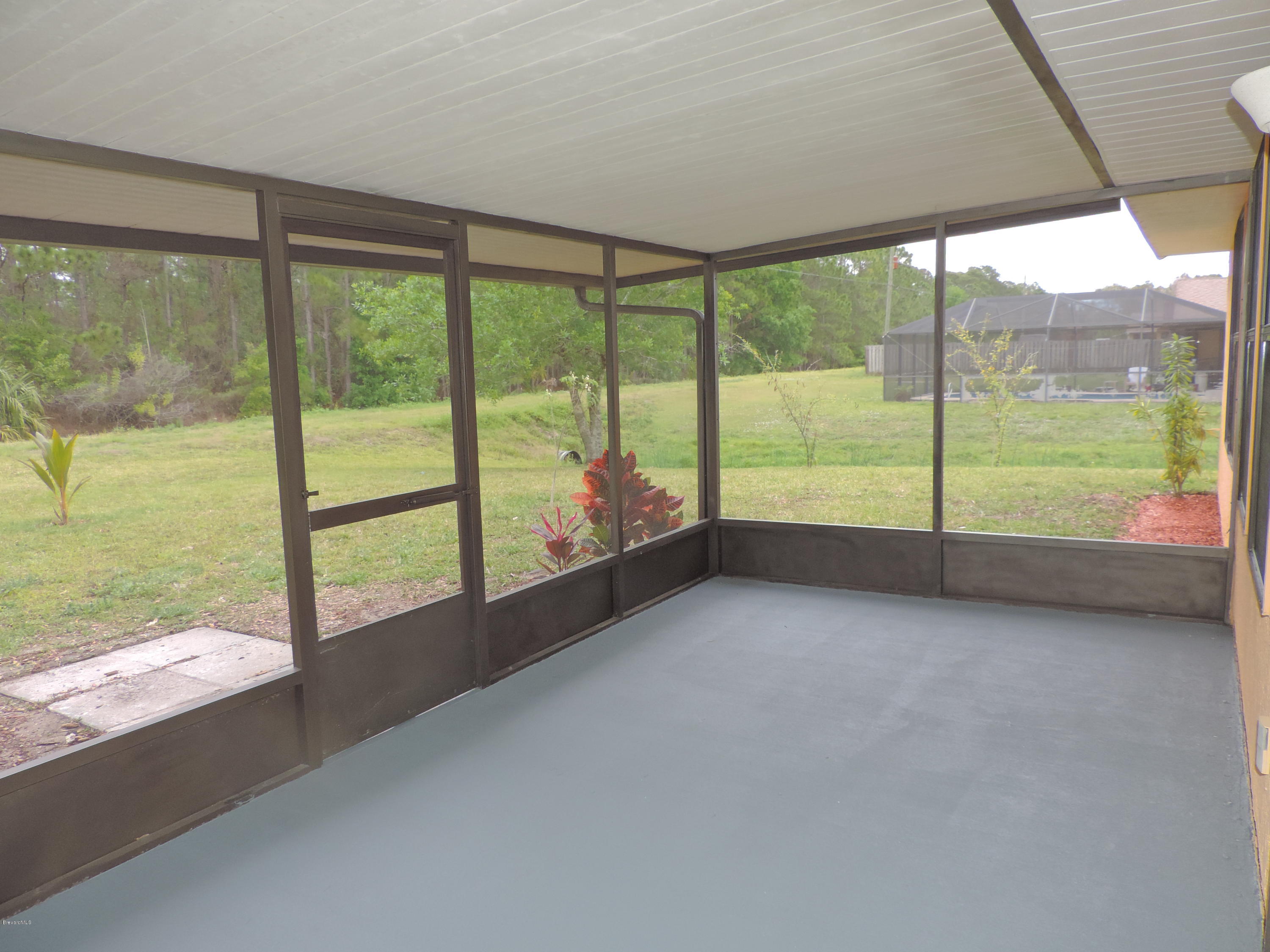 757 Furth Road Northwest Palm Bay, FL 32907 - Photo 42 of 46 DSCN8242