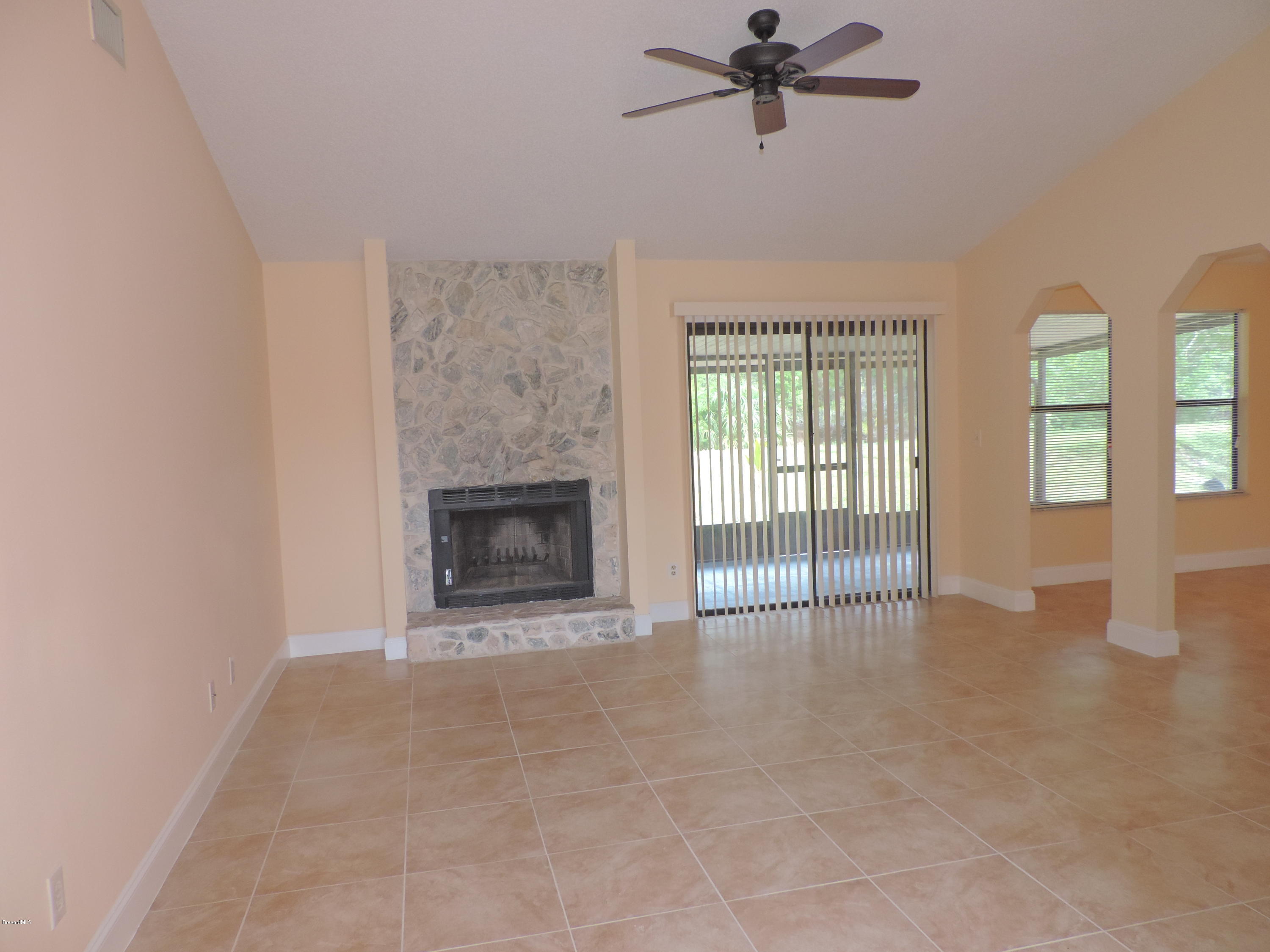 757 Furth Road Northwest Palm Bay, FL 32907 - Photo 6 of 46 DSCN8205