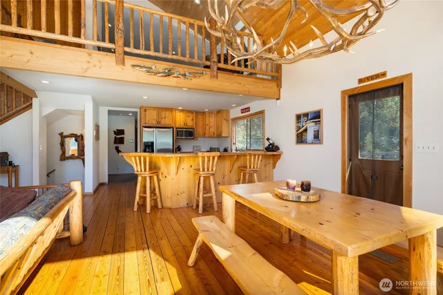 $899,900 | 37914 Theo Lane, Concrete, WA 98237