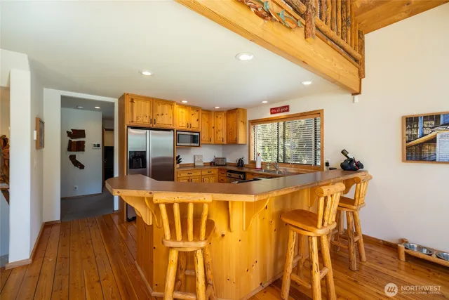 $899,900 | 37914 Theo Lane, Concrete, WA 98237