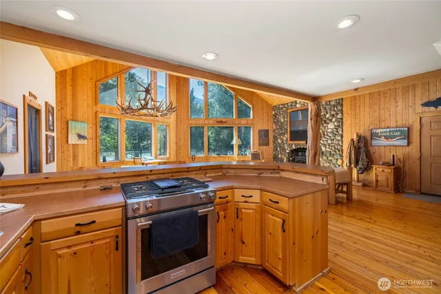 $899,900 | 37914 Theo Lane, Concrete, WA 98237